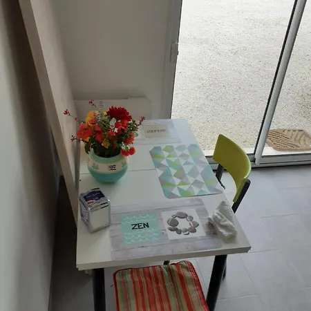 Lumineux Dans La Coulee Verte A Gilles Croix De Vie *