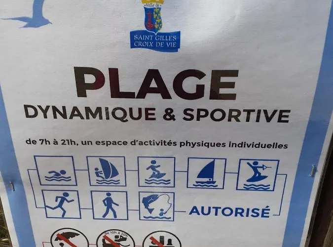 Lumineux Dans La Coulee Verte A Gilles Croix De Vie